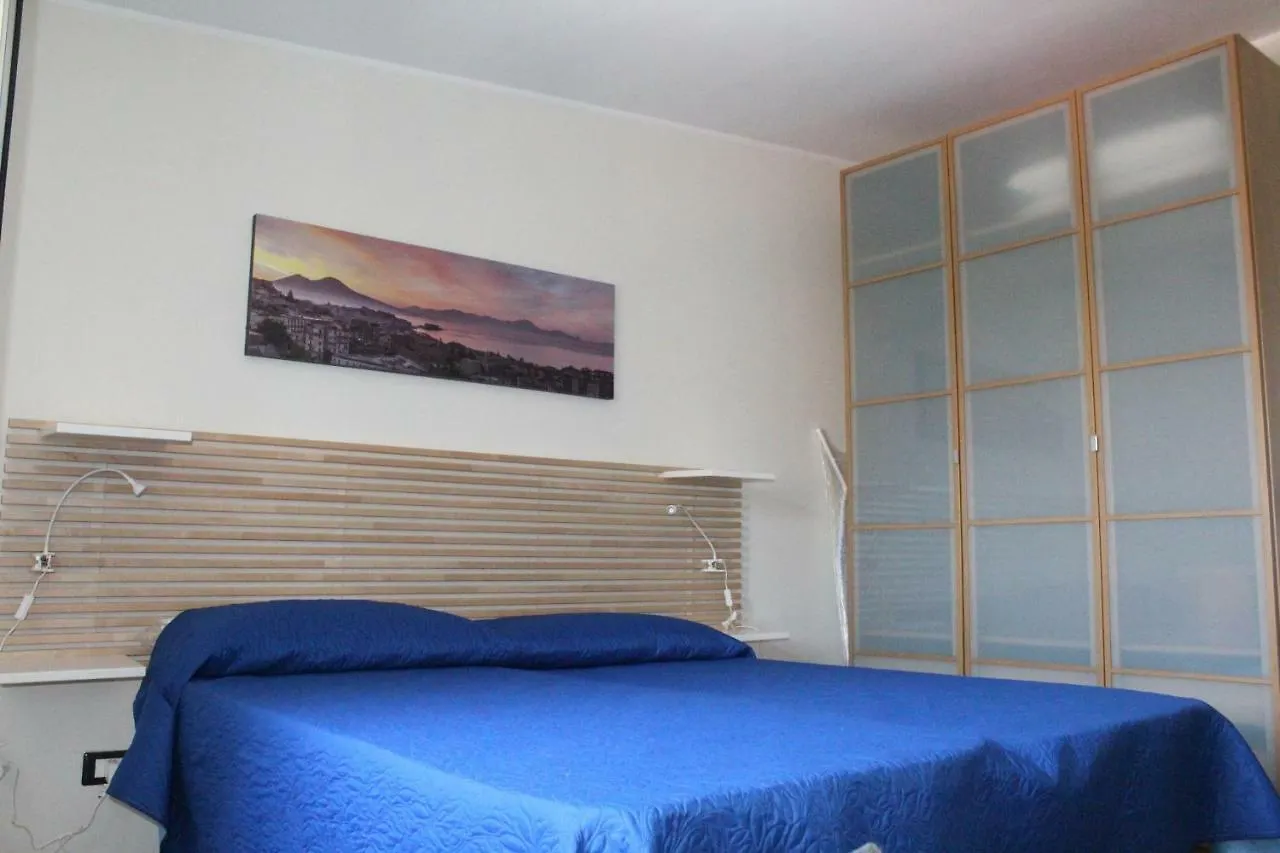 L'Occhio Sul Vesuvio Appartamento Con Terrazza Privata E Casa Vacanza Senza Terrazza Privata Νάπολη 0*,