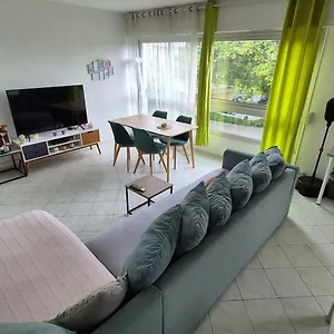 https://bel-apt-petite-vue-mer-a-100m.fr-provencehotel.com